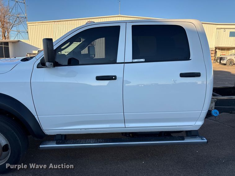 image for item EU4793 2016 RAM 5500HD truck cab and chassis