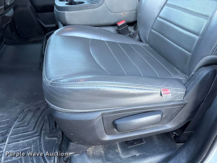 image for item EU4793 2016 RAM 5500HD truck cab and chassis