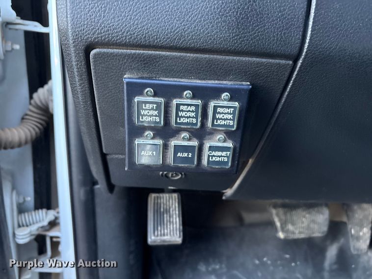 image for item EU4793 2016 RAM 5500HD truck cab and chassis