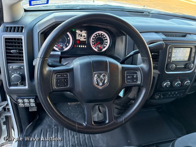 image for item EU4793 2016 RAM 5500HD truck cab and chassis