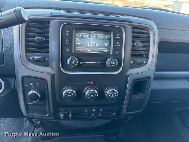 image for item EU4793 2016 RAM 5500HD truck cab and chassis