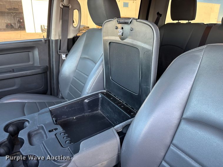 image for item EU4793 2016 RAM 5500HD truck cab and chassis