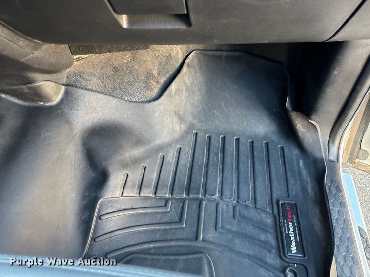 image for item EU4793 2016 RAM 5500HD truck cab and chassis