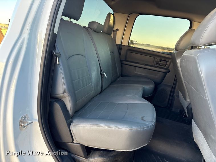 image for item EU4793 2016 RAM 5500HD truck cab and chassis