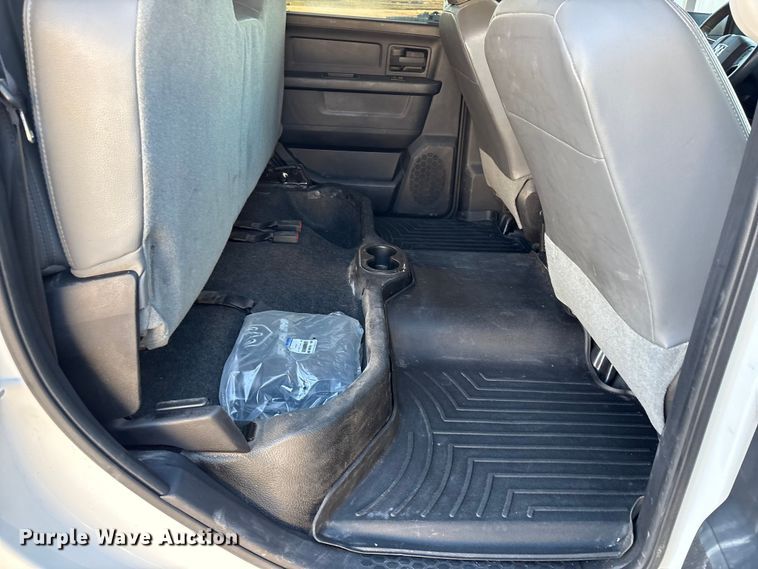 image for item EU4793 2016 RAM 5500HD truck cab and chassis