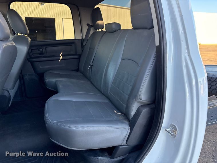 image for item EU4793 2016 RAM 5500HD truck cab and chassis