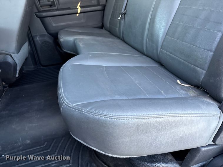 image for item EU4793 2016 RAM 5500HD truck cab and chassis