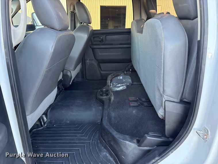 image for item EU4793 2016 RAM 5500HD truck cab and chassis