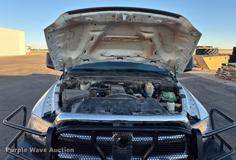 image for item EU4793 2016 RAM 5500HD truck cab and chassis