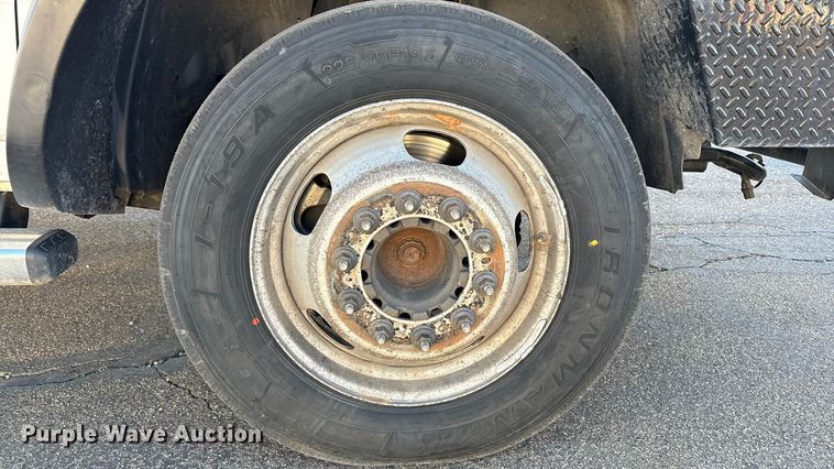 image for item EU4793 2016 RAM 5500HD truck cab and chassis