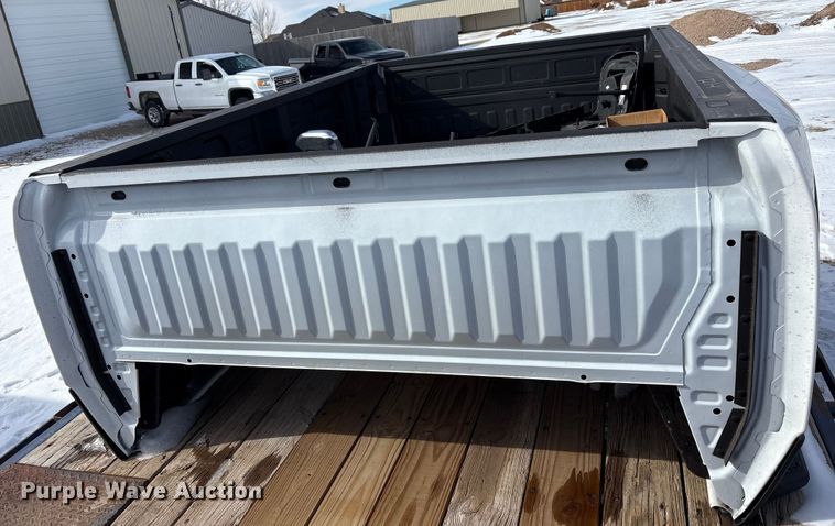 image for item EU4823 GMC Sierra pickup truck bed