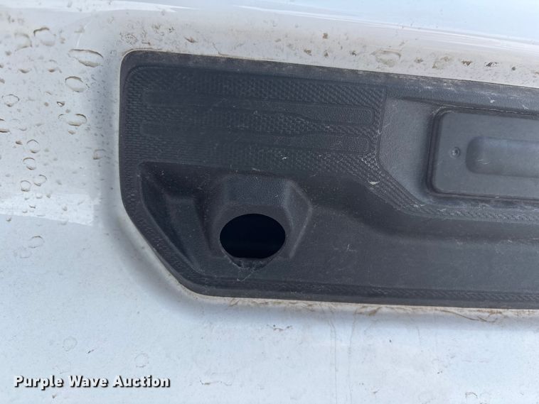 image for item EU4823 GMC Sierra pickup truck bed