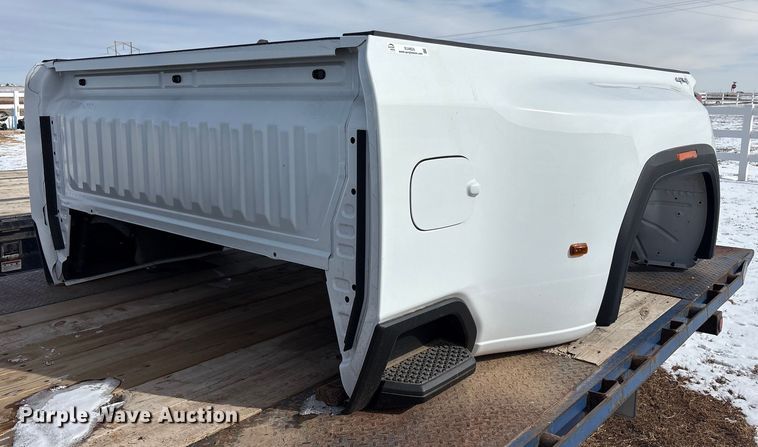 image for item EU4824 GMC Sierra pickup truck bed