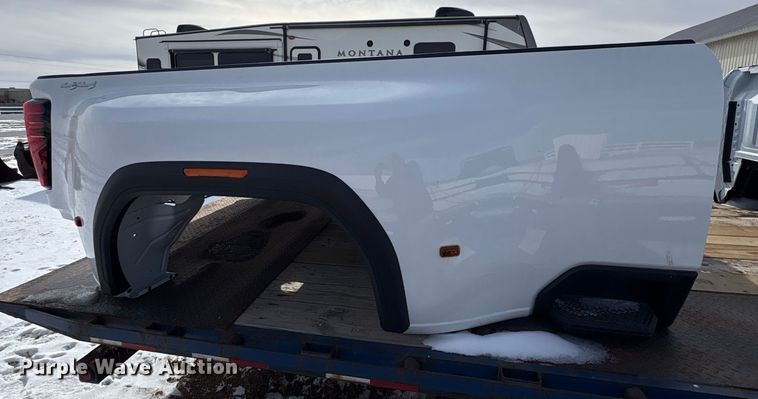 image for item EU4824 GMC Sierra pickup truck bed