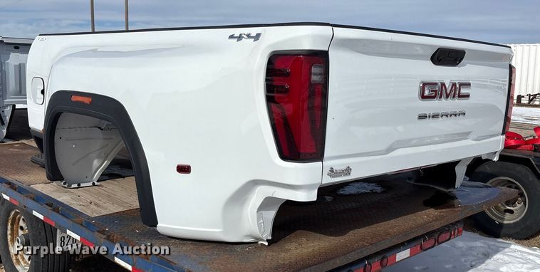 image for item EU4824 GMC Sierra pickup truck bed