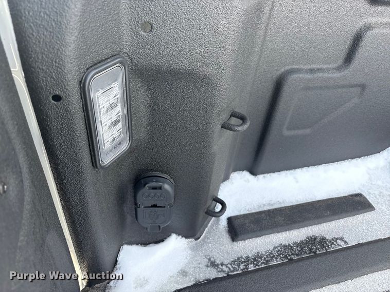 image for item EU4824 GMC Sierra pickup truck bed