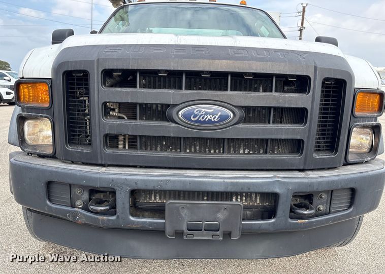 image for item EU7138 2008 Ford F450 Super Duty utility / service truck