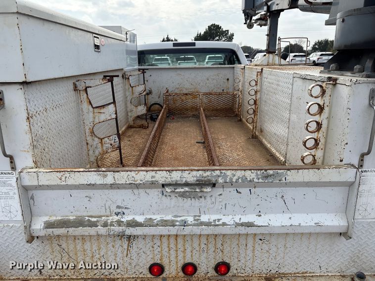 image for item EU7138 2008 Ford F450 Super Duty utility / service truck