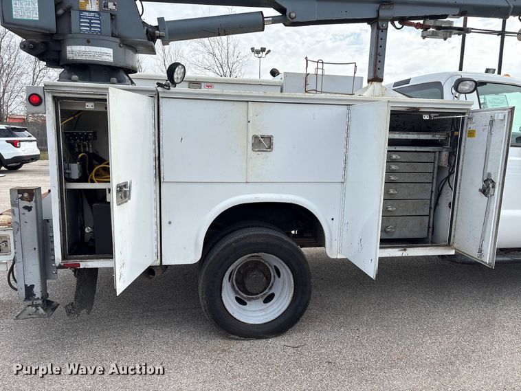 image for item EU7138 2008 Ford F450 Super Duty utility / service truck