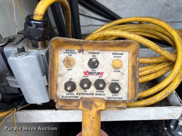 image for item EU7138 2008 Ford F450 Super Duty utility / service truck