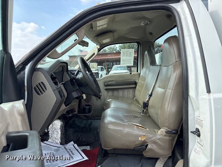 image for item EU7138 2008 Ford F450 Super Duty utility / service truck