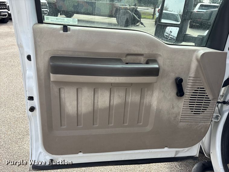 image for item EU7138 2008 Ford F450 Super Duty utility / service truck