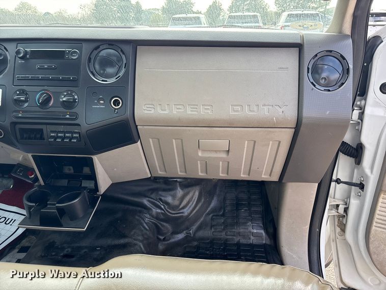 image for item EU7138 2008 Ford F450 Super Duty utility / service truck