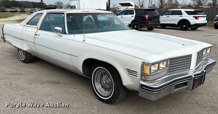 image for item EU7142 1976 Oldsmobile Ninety Eight Regency 