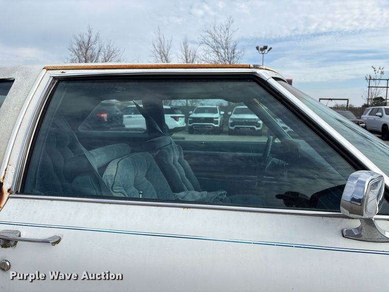 image for item EU7142 1976 Oldsmobile Ninety Eight Regency 