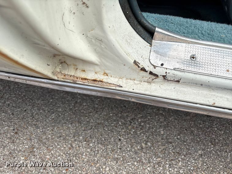 image for item EU7142 1976 Oldsmobile Ninety Eight Regency 