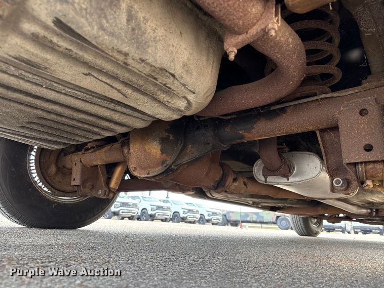 image for item EU7142 1976 Oldsmobile Ninety Eight Regency 