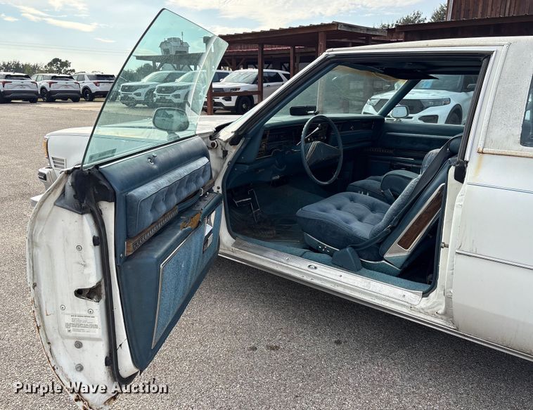 image for item EU7142 1976 Oldsmobile Ninety Eight Regency 