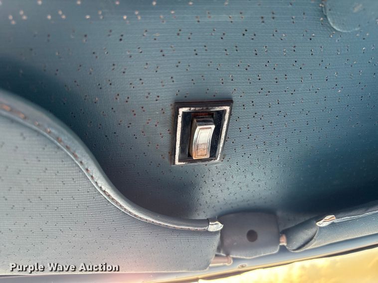 image for item EU7142 1976 Oldsmobile Ninety Eight Regency 