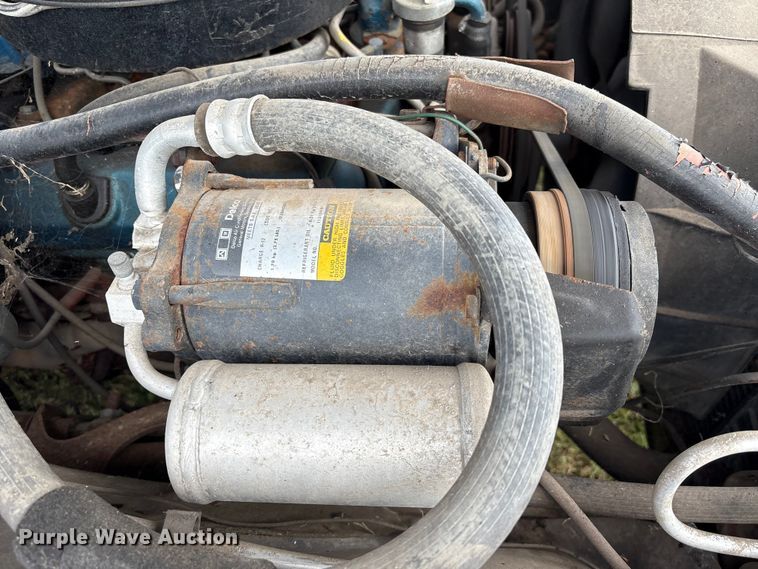 image for item EU7142 1976 Oldsmobile Ninety Eight Regency 