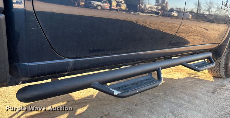 image for item EU7329 2022 Chevrolet Silverado 3500HD Crew Cab pickup truck