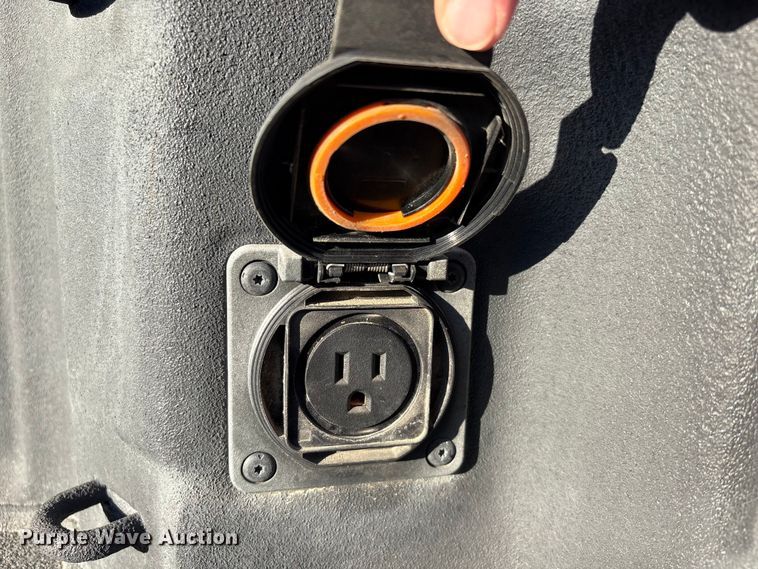 image for item EU7329 2022 Chevrolet Silverado 3500HD Crew Cab pickup truck