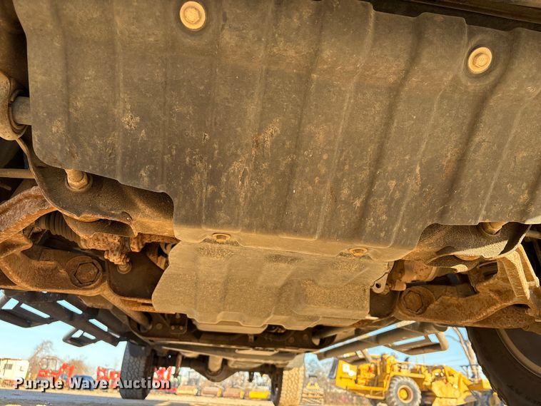 image for item EU7329 2022 Chevrolet Silverado 3500HD Crew Cab pickup truck