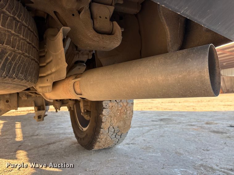 image for item EU7329 2022 Chevrolet Silverado 3500HD Crew Cab pickup truck