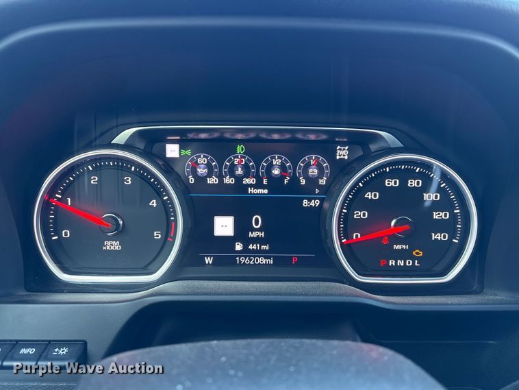 image for item EU7329 2022 Chevrolet Silverado 3500HD Crew Cab pickup truck