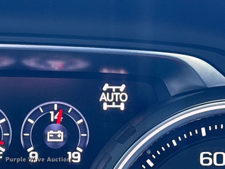 image for item EU7329 2022 Chevrolet Silverado 3500HD Crew Cab pickup truck