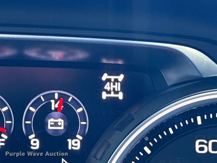 image for item EU7329 2022 Chevrolet Silverado 3500HD Crew Cab pickup truck