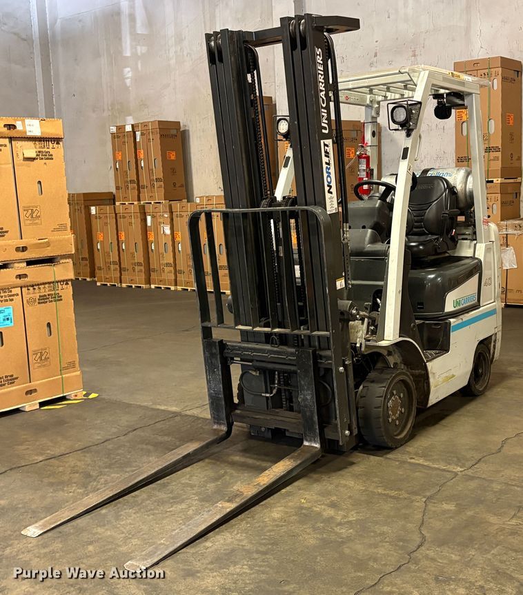 image for item EU8577 2017 UniCarriers CFS40 forklift