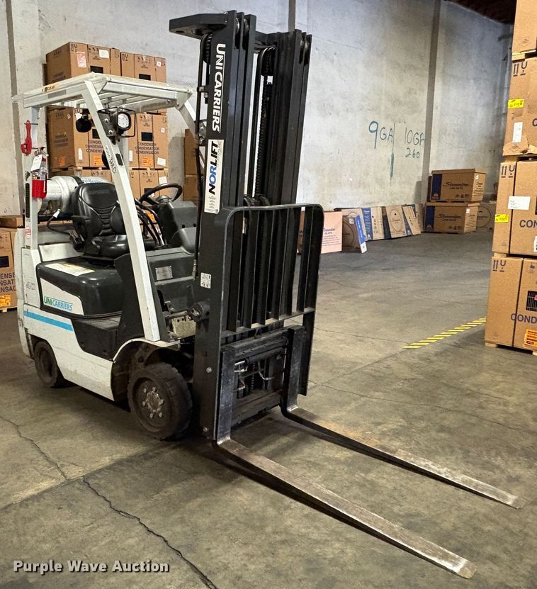 image for item EU8577 2017 UniCarriers CFS40 forklift