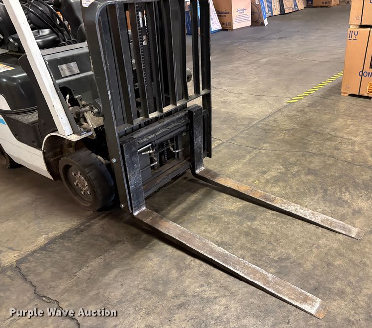 image for item EU8577 2017 UniCarriers CFS40 forklift