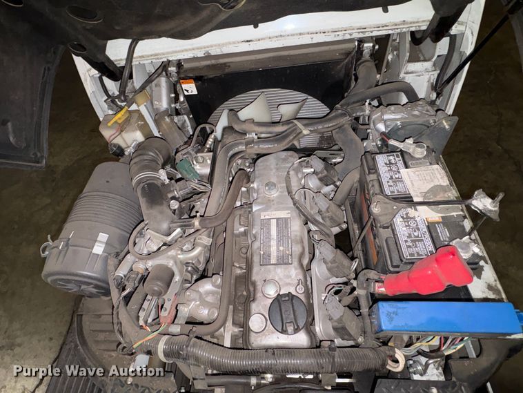 image for item EU8577 2017 UniCarriers CFS40 forklift