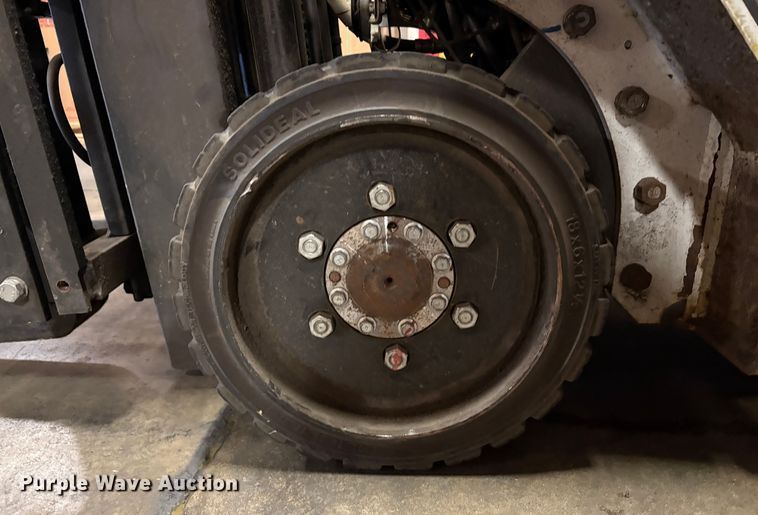 image for item EU8577 2017 UniCarriers CFS40 forklift