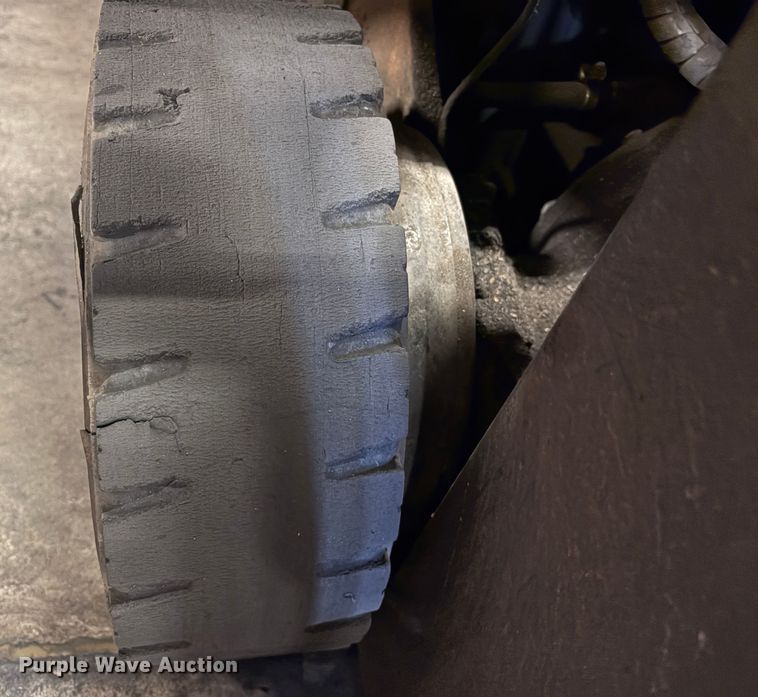 image for item EU8577 2017 UniCarriers CFS40 forklift