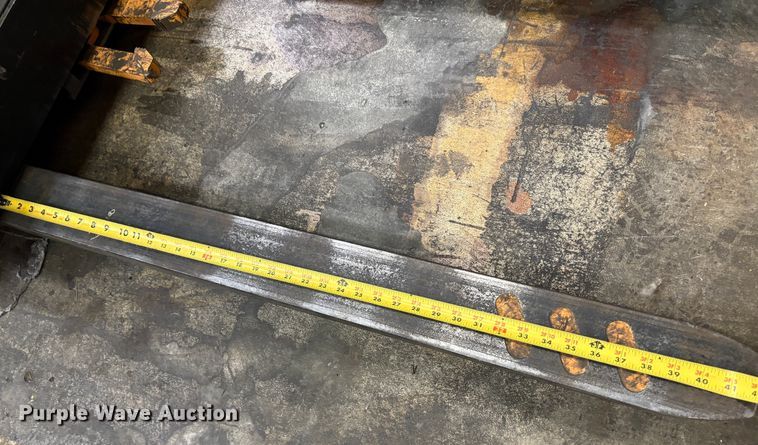 image for item EU8578 2016 Crown SP3520-30 order picker