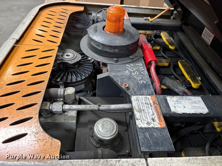 image for item EU8578 2016 Crown SP3520-30 order picker