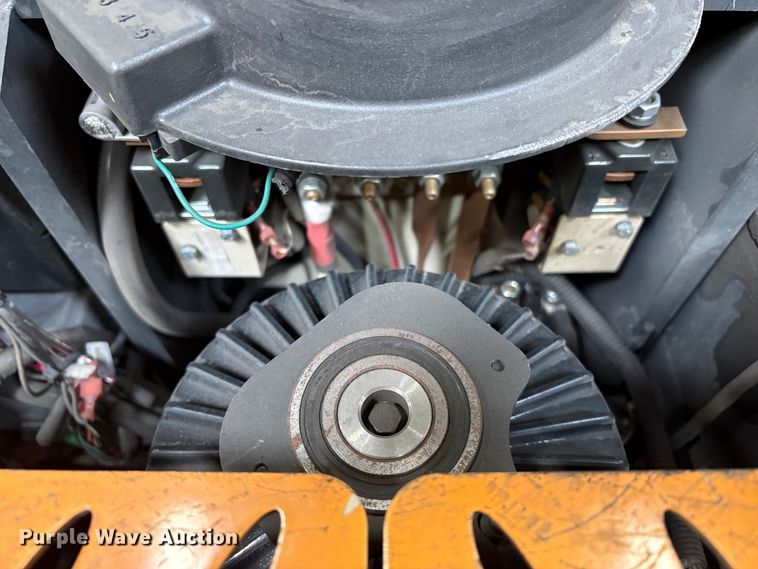 image for item EU8578 2016 Crown SP3520-30 order picker